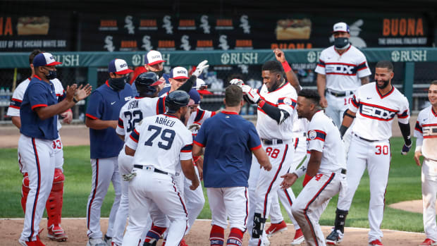 Luis Robert walk off v KC 2020-08-30 USATSI_14858030